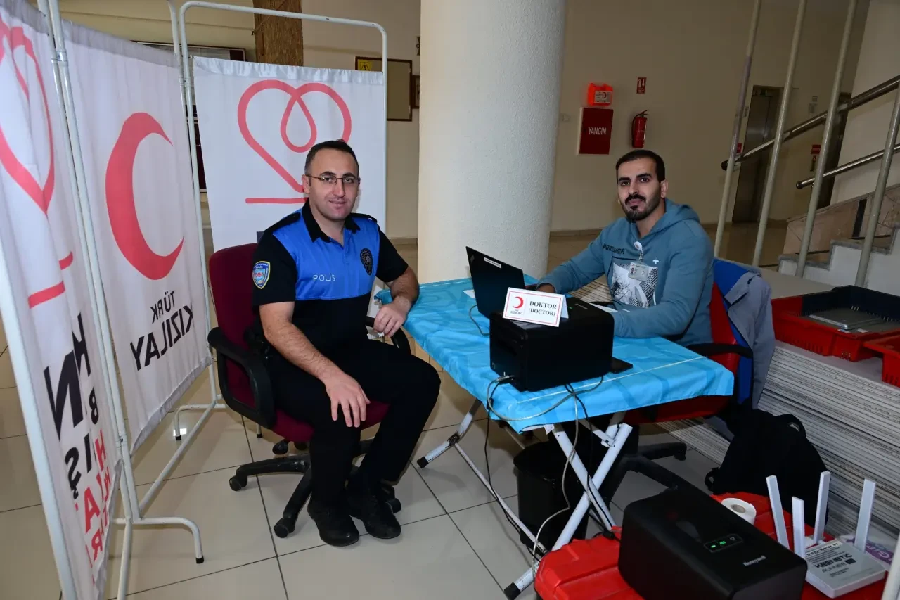 Amasya Emniyetinden Hayata Kan Bağışı 3