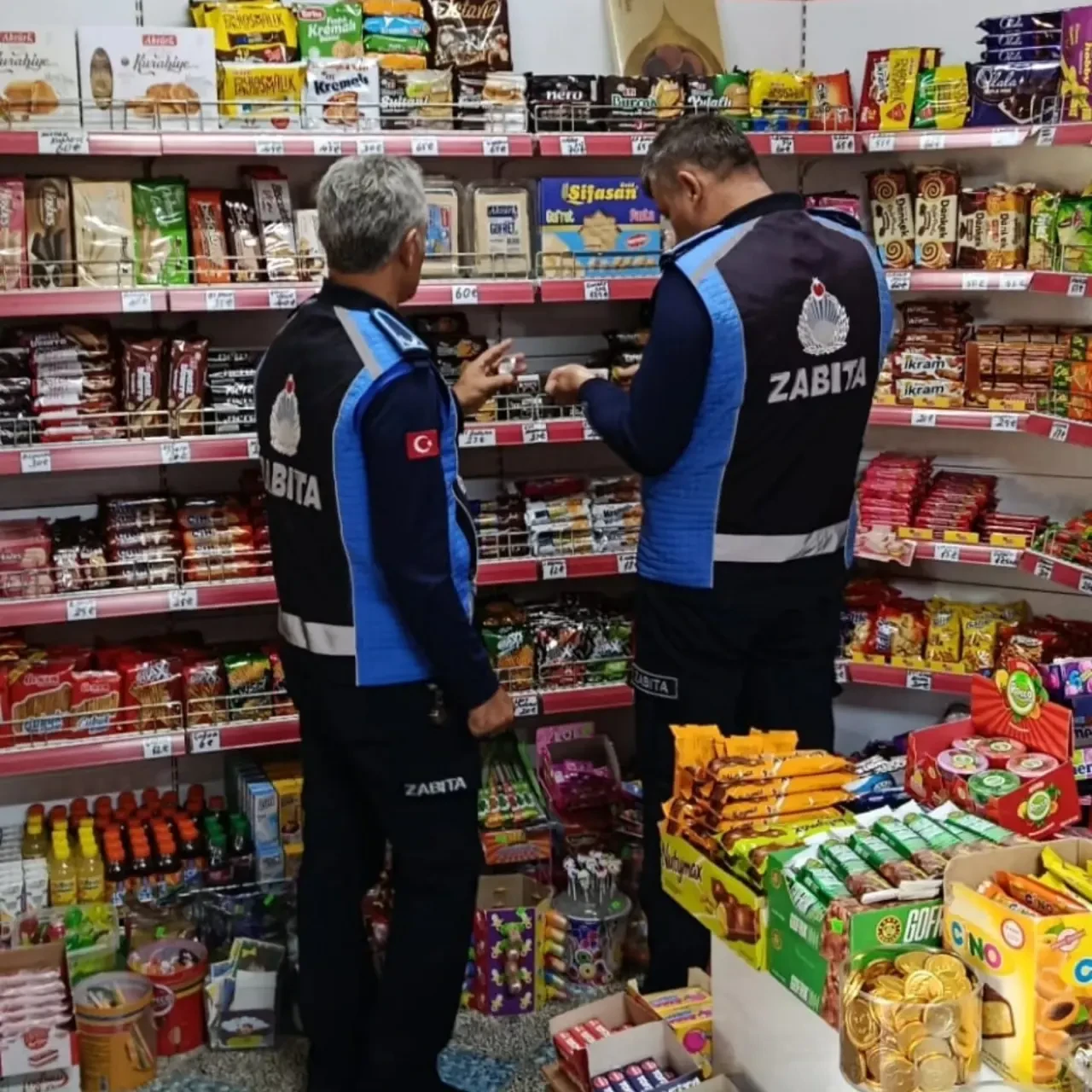 Suluova'da Vatandaş Sağlığı İçin Titiz Denetimler 6