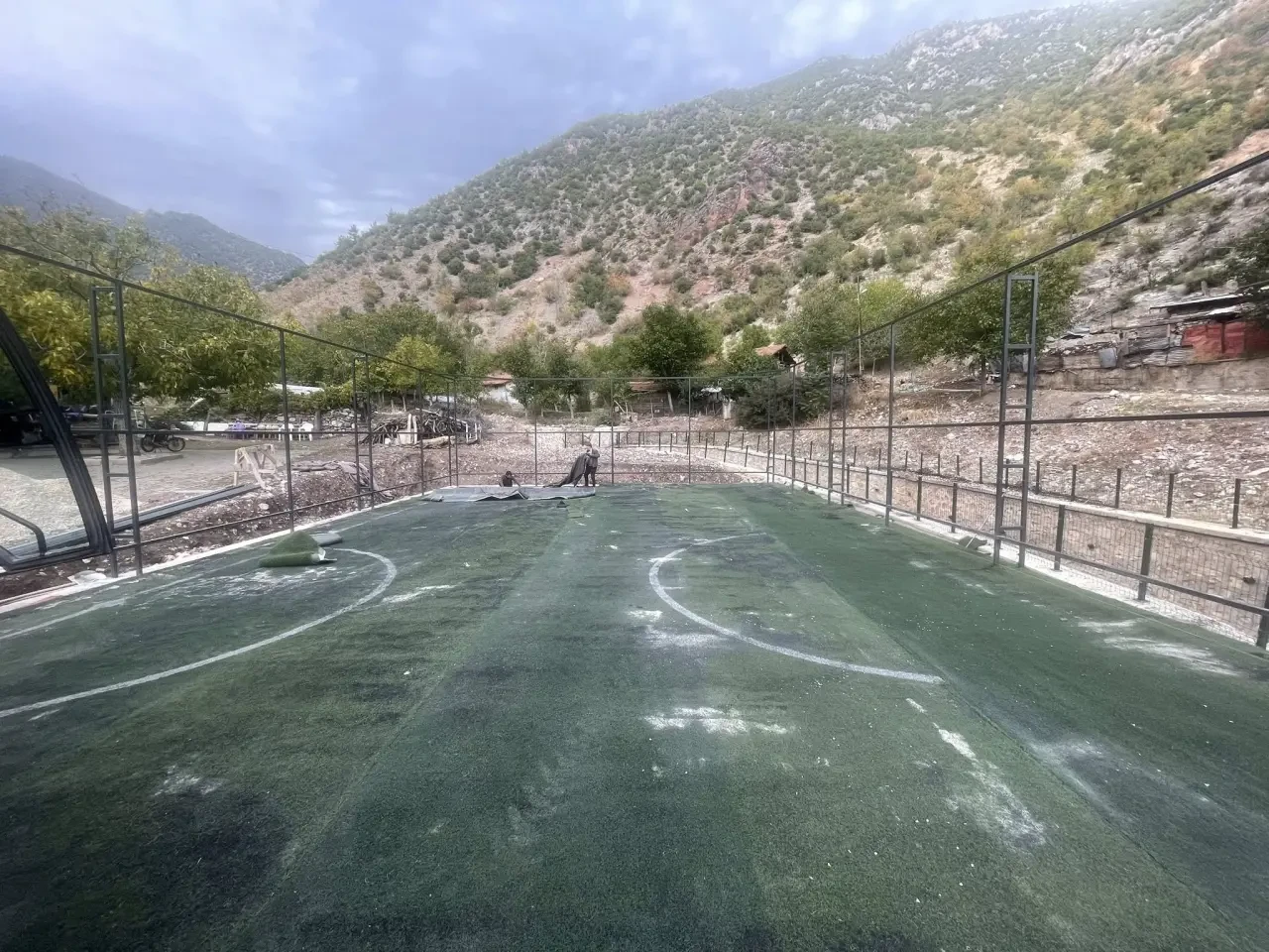 Saraycık Mahallesine Yeni Halı Saha Kazandırılıyor 1