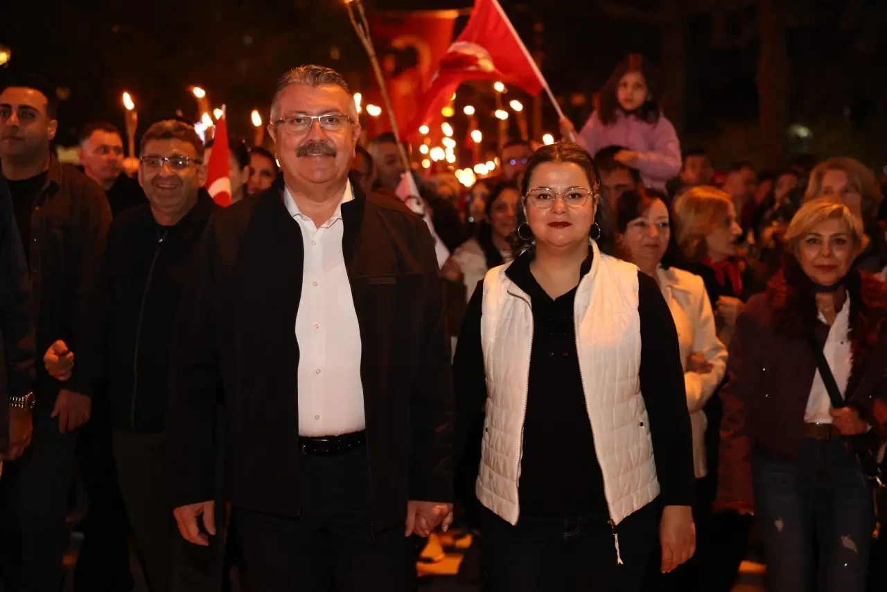 Biriz, Beraberiz, Cumhuriyet’e Sahip Çıkıyoruz 1