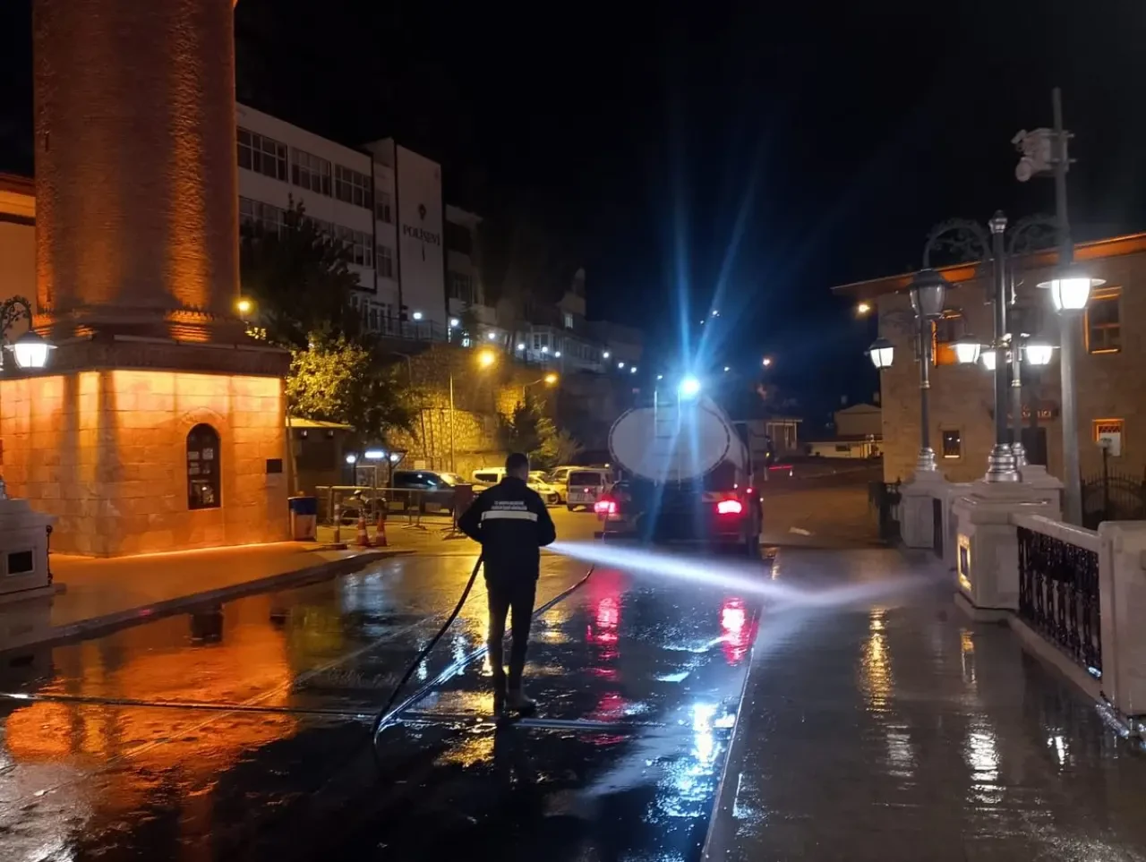 Amasya’da Gece Gündüz Temizlik Mesaisi 4