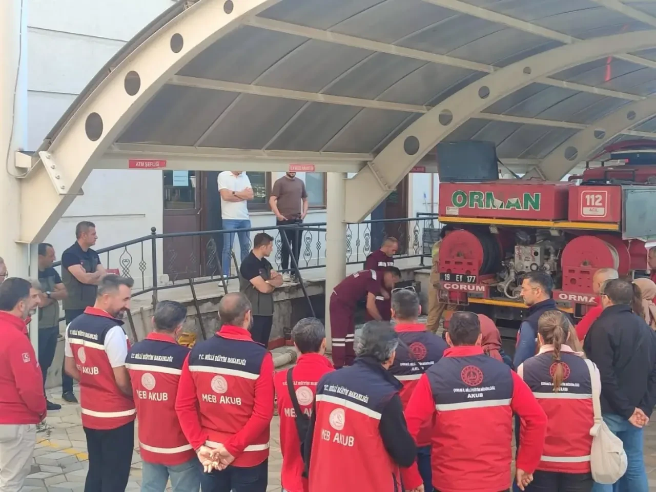 MEB AKUB Ekibine Yangınla Mücadele Eğitimi 1