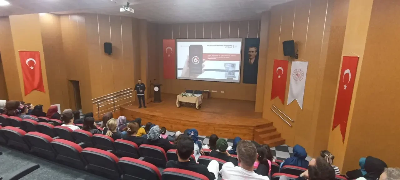 Amasya’da Narkorehber Eğitimi ile Farkındalık Artıyor 1