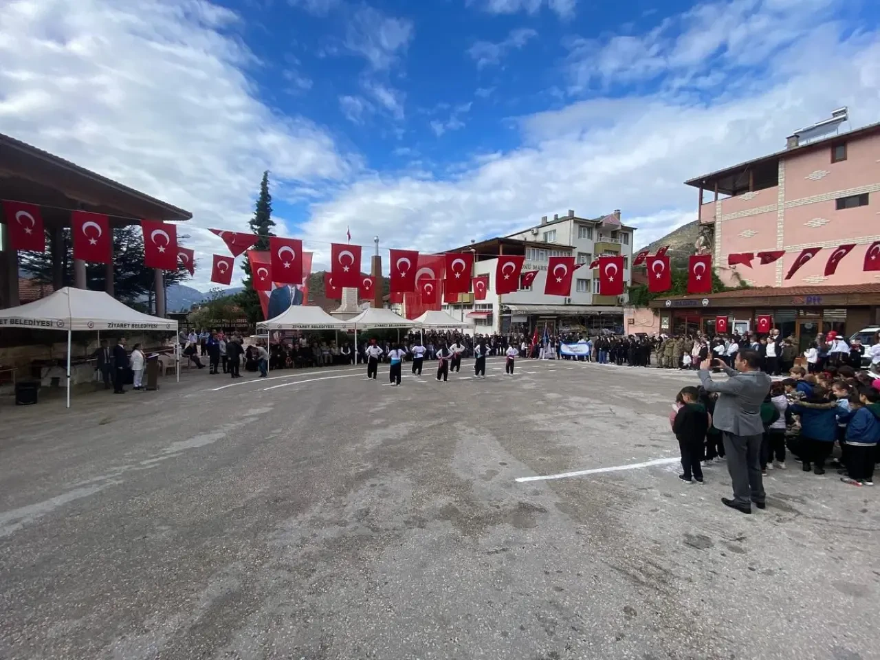 Ziyaret’te Cumhuriyetin 102. Yılı Coşkuyla Kutlandı 3