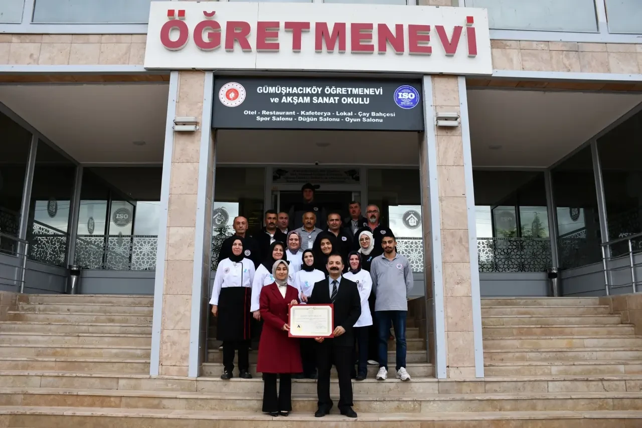 Gümüşhacıköy Öğretmenevi Türkiye’nin En İyileri Arasında 1