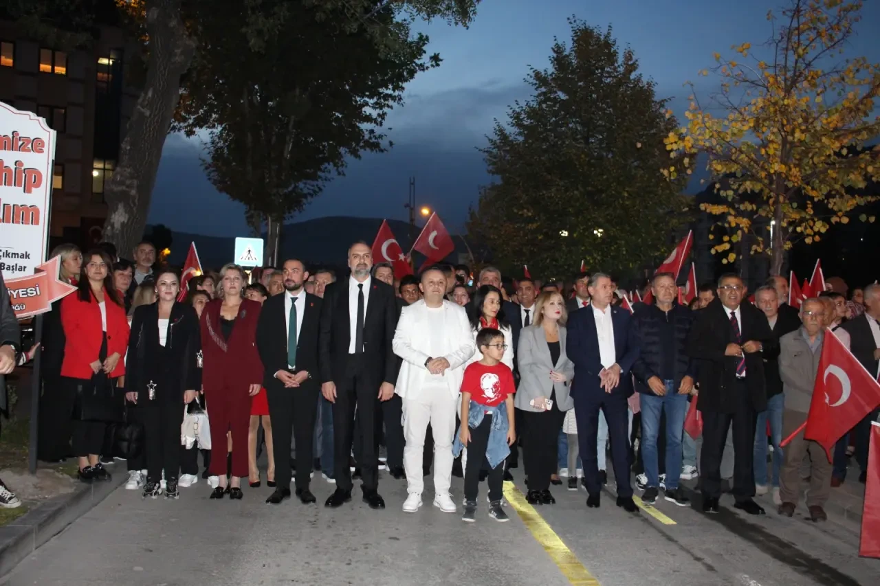 Cumhuriyet Bayramı Kapsamında Kortej Gerçekleştirildi 1