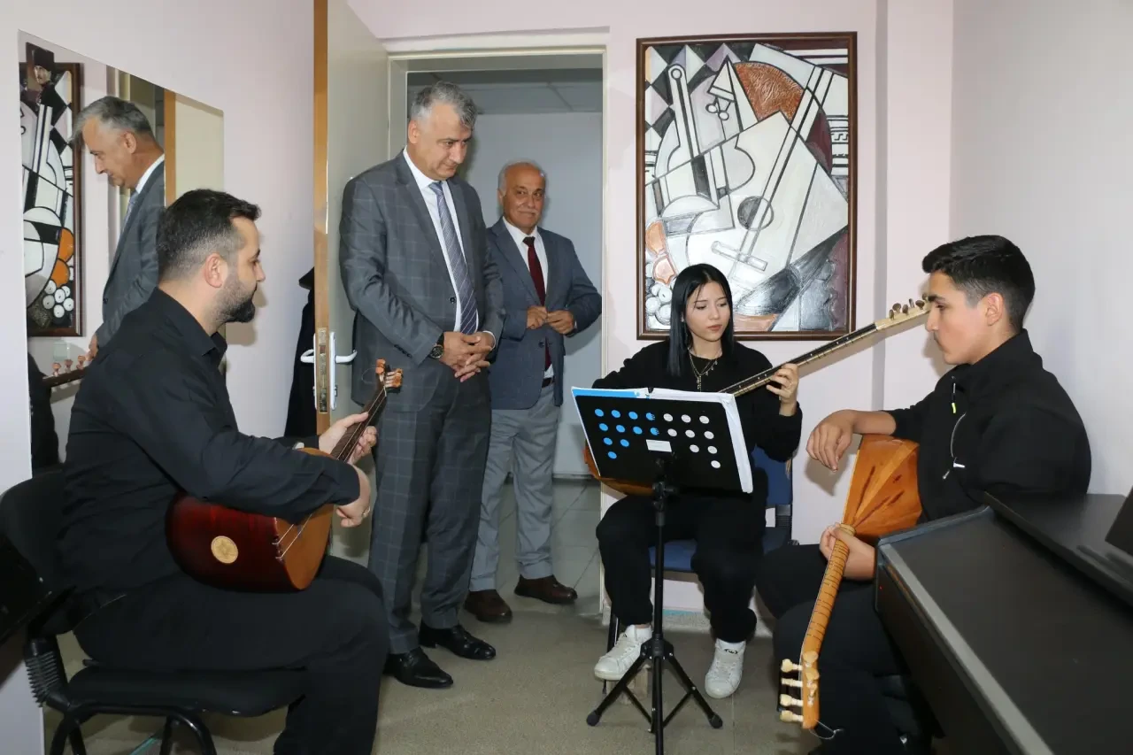 Katipoğlu’ndan Güzel Sanatlar Lisesine Ziyaret 3