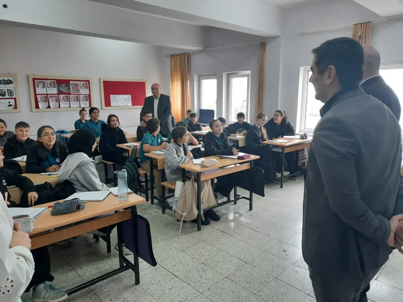 Müdür Gültekin’den Geleceğe Işık Tutan Ziyaret 3
