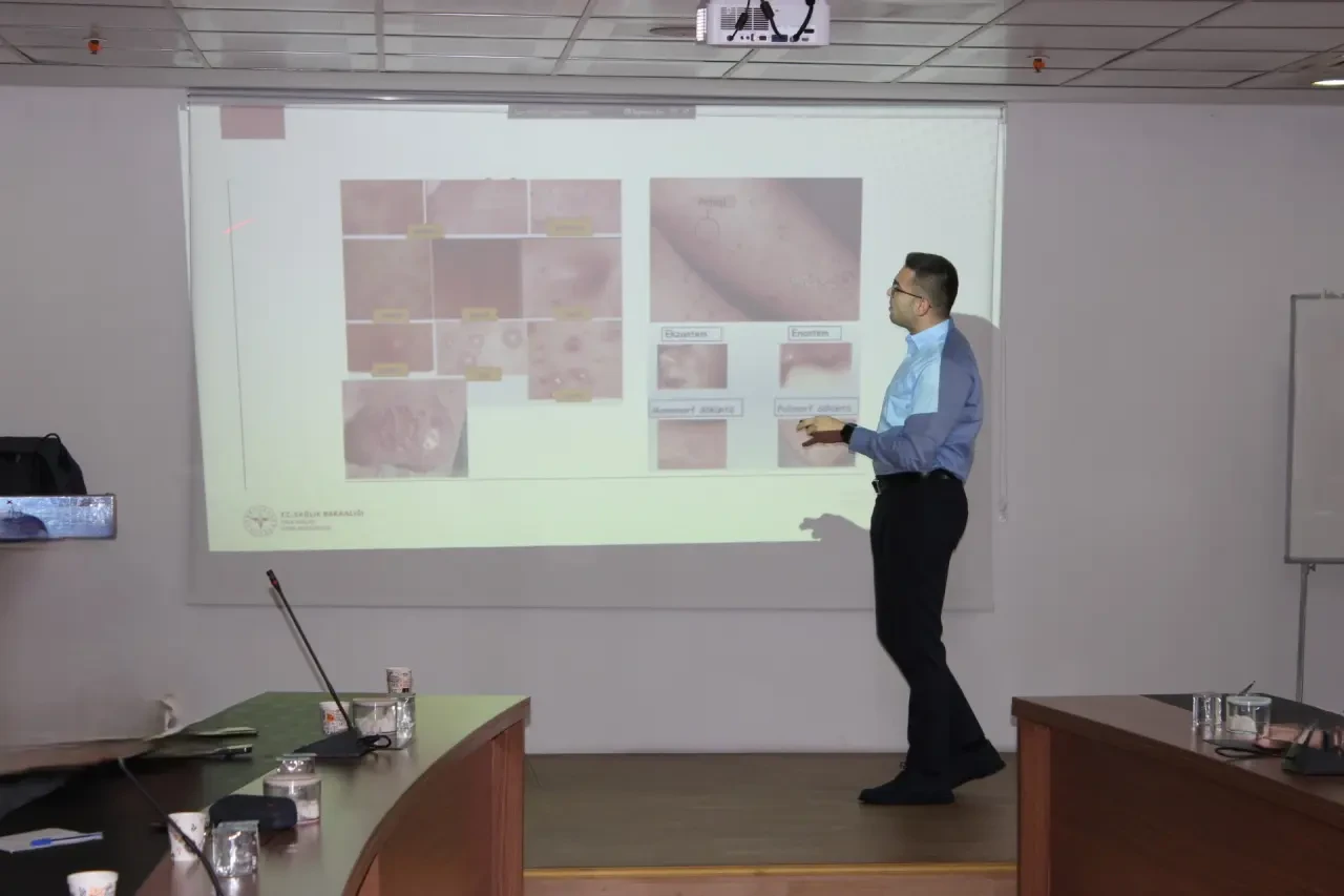 Amasya’da Aile Hekimlerine Deri Hastalıkları Eğitimi 2