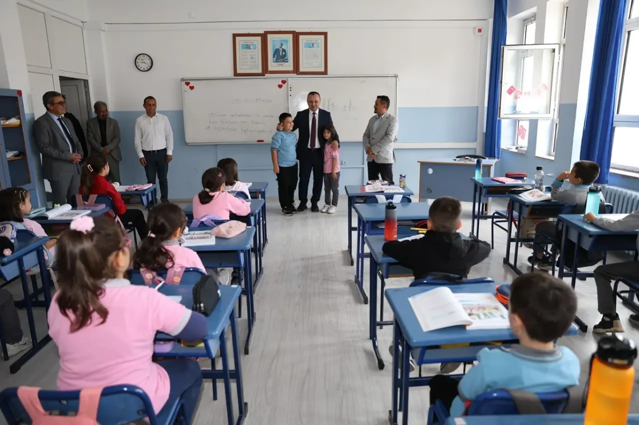 Başkan Sevindi’den Minik Hazal’a Sürpriz 4