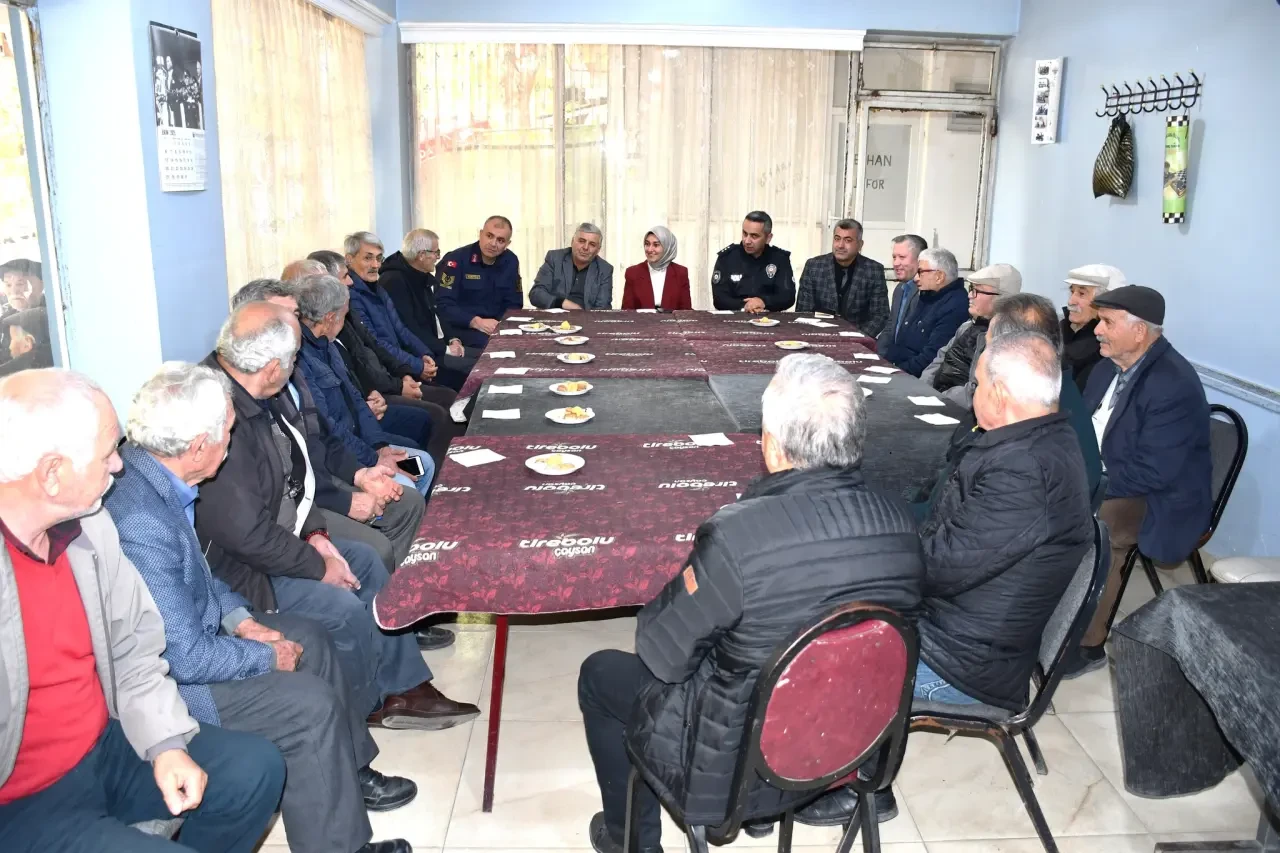Kaymakam Güneş Mahalle Sakinleriyle Bir Araya Geldi 3