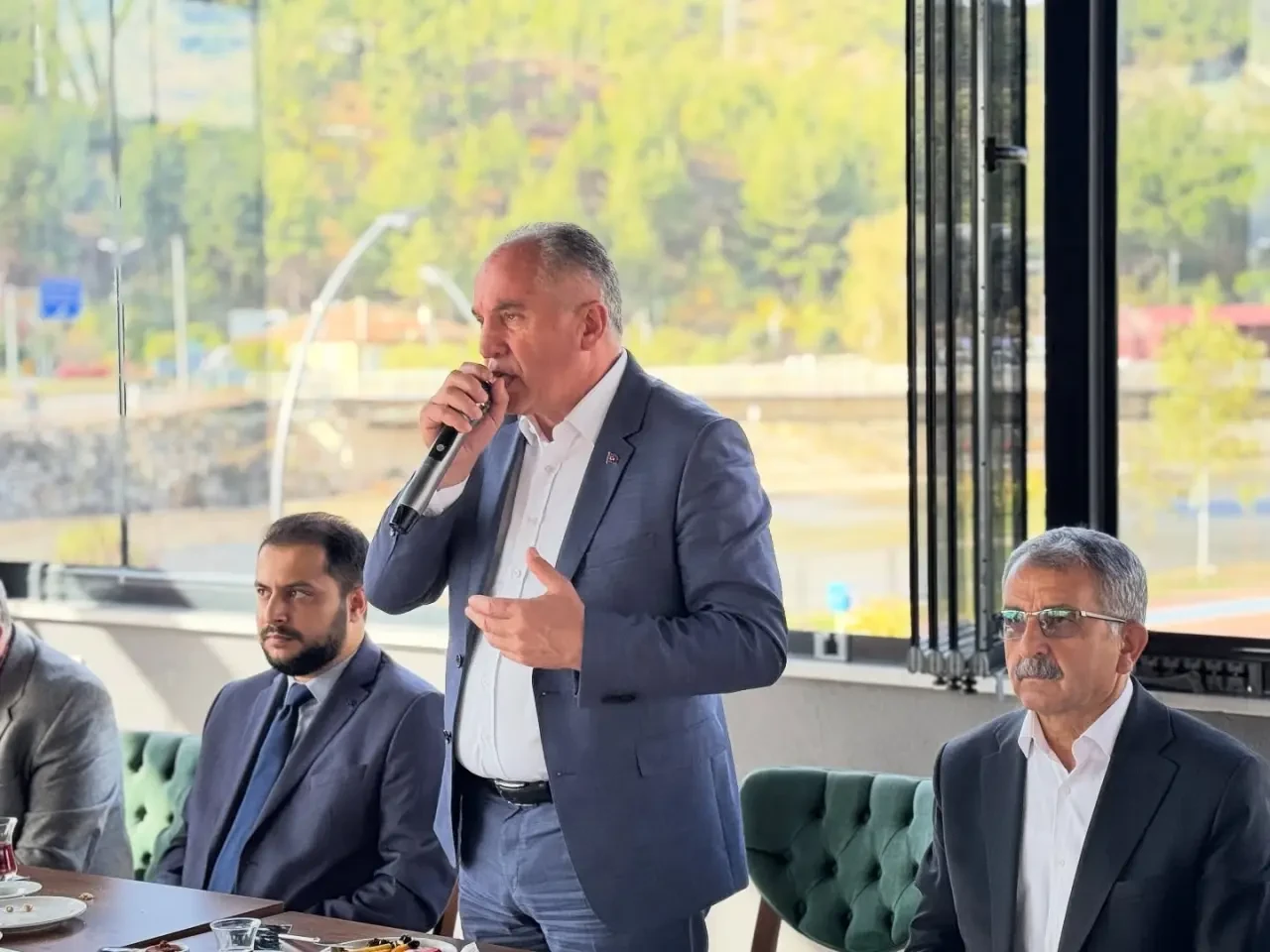 Başkan Özalp’ten Kahvaltı Programı 1