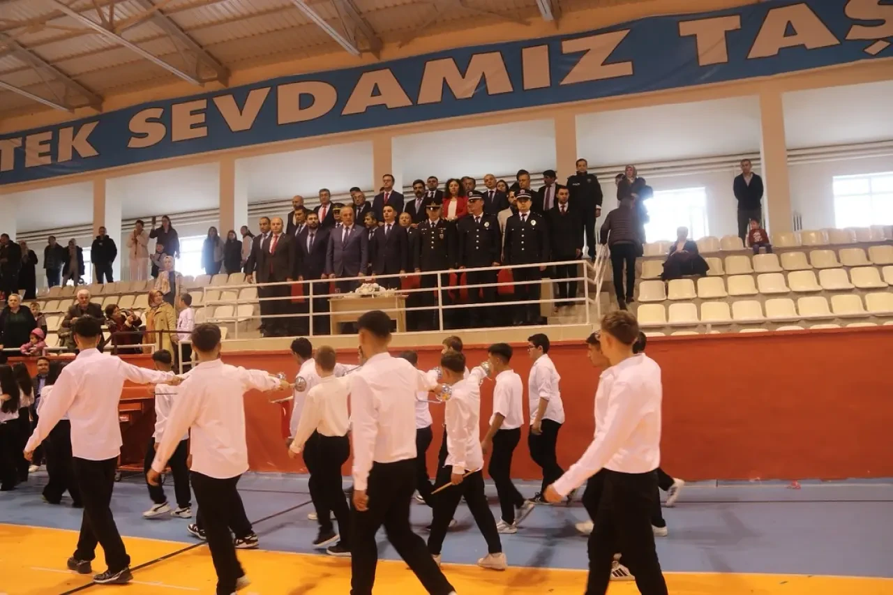 Taşova’da Cumhuriyet Gurur ve Coşkuyla Kutlandı 6