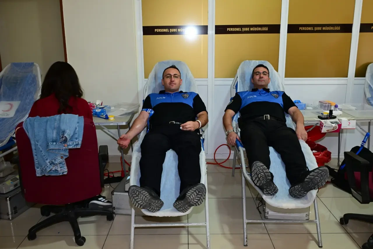 Amasya Emniyetinden Hayata Kan Bağışı 1