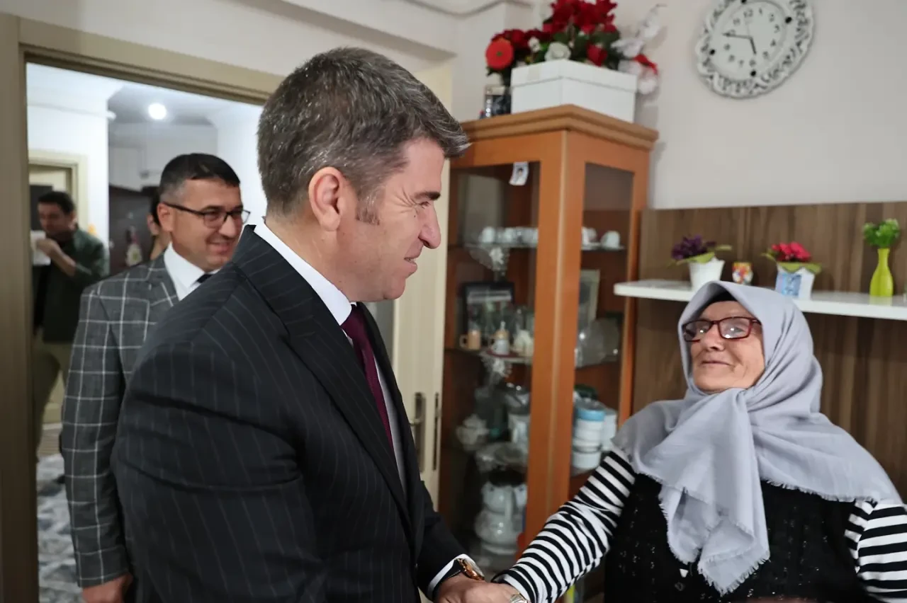 Vali Bakan’dan Ziyaretler 4