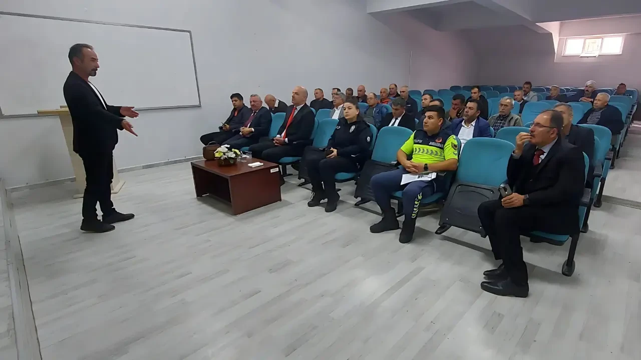 Gümüşhacıköy’de Taşımalı Eğitim Toplantısı 4