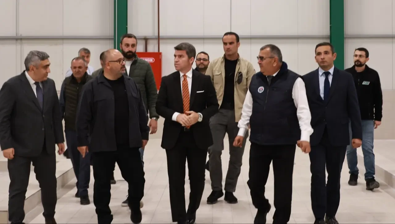 Vali Önder Bakan Merzifon OSB’de Üretim Tesisini İnceledi 1