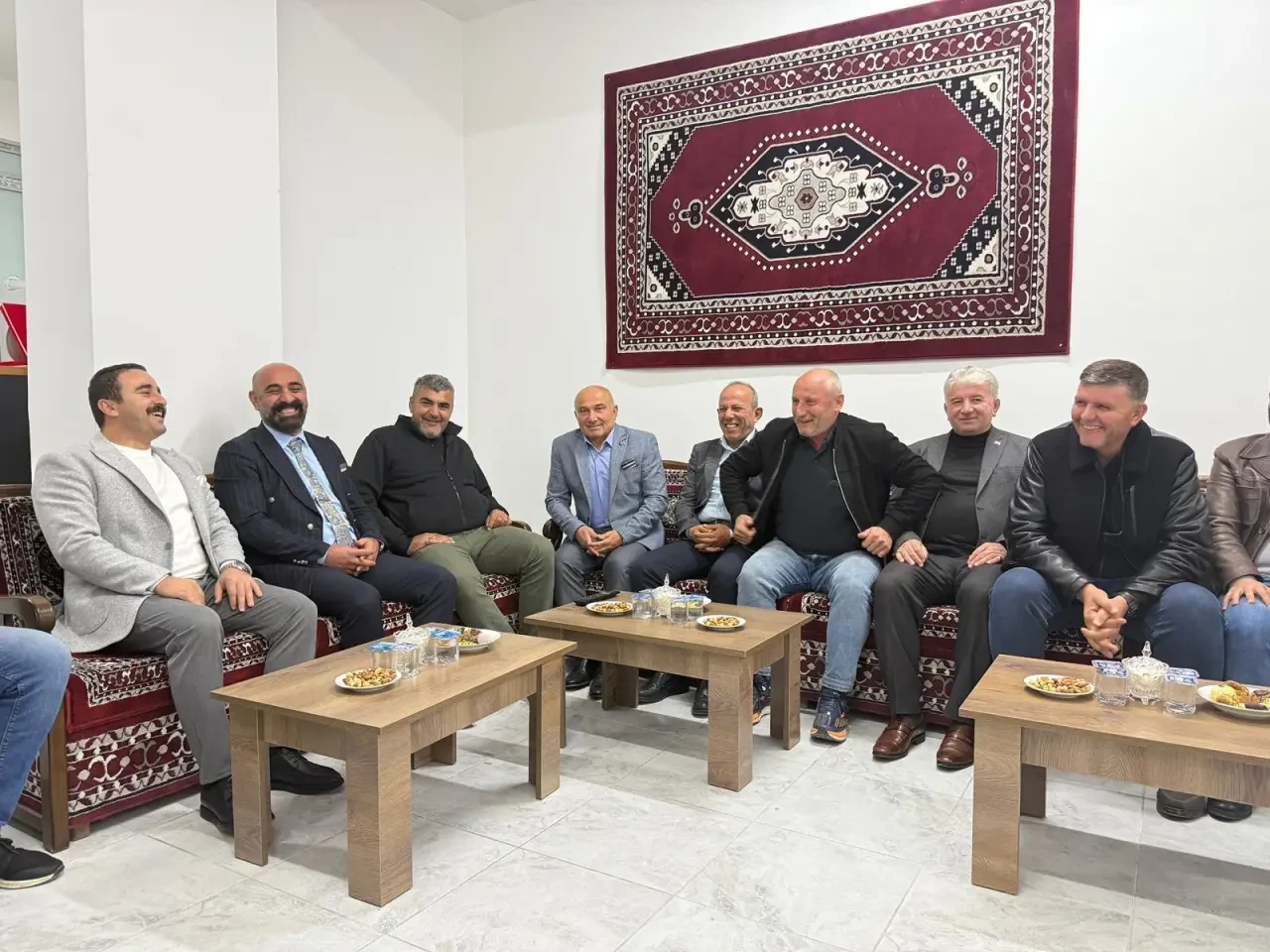 MHP’den Merzifon Gençlerine Ziyaret 1