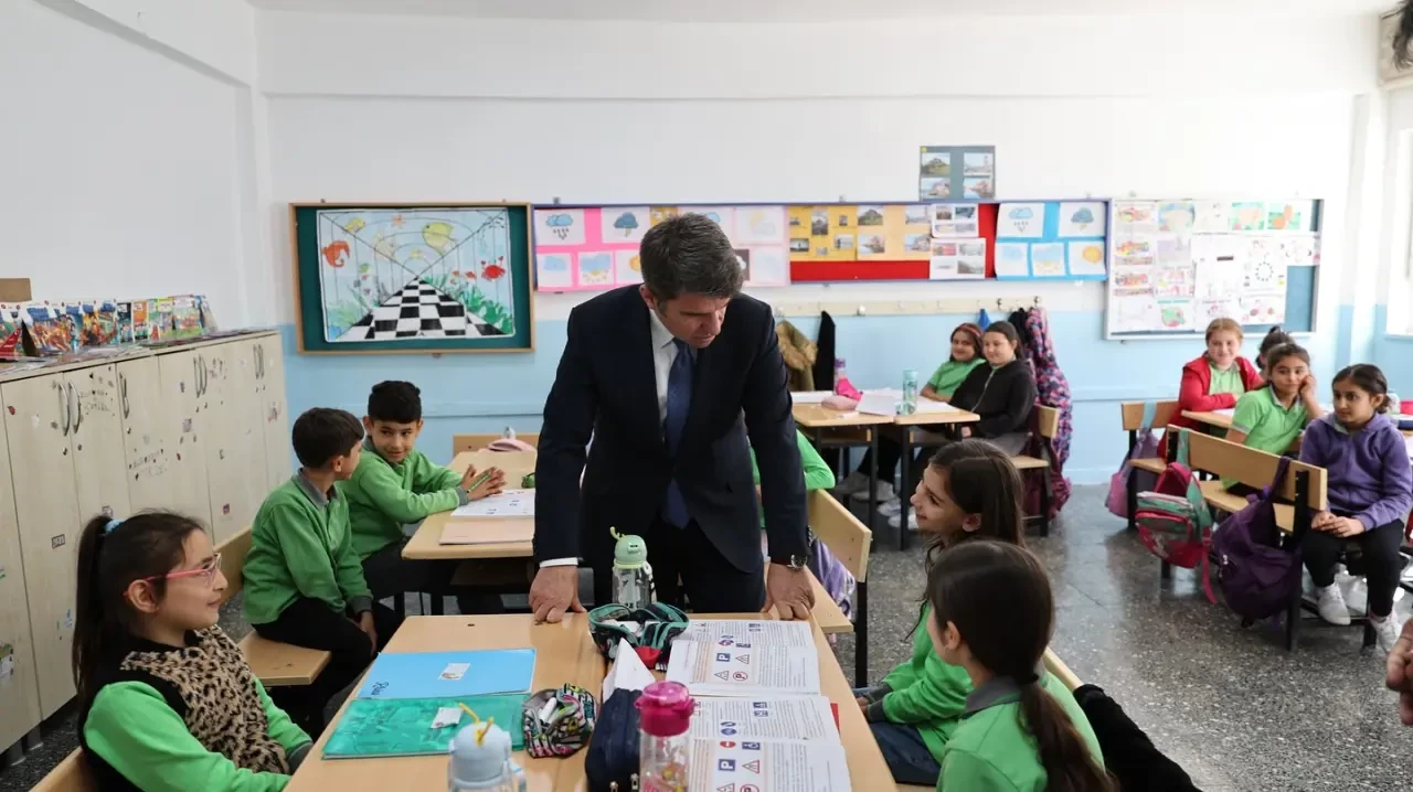 Eğitime Değerli Dokunuş: Vali Bakan Okulda 4