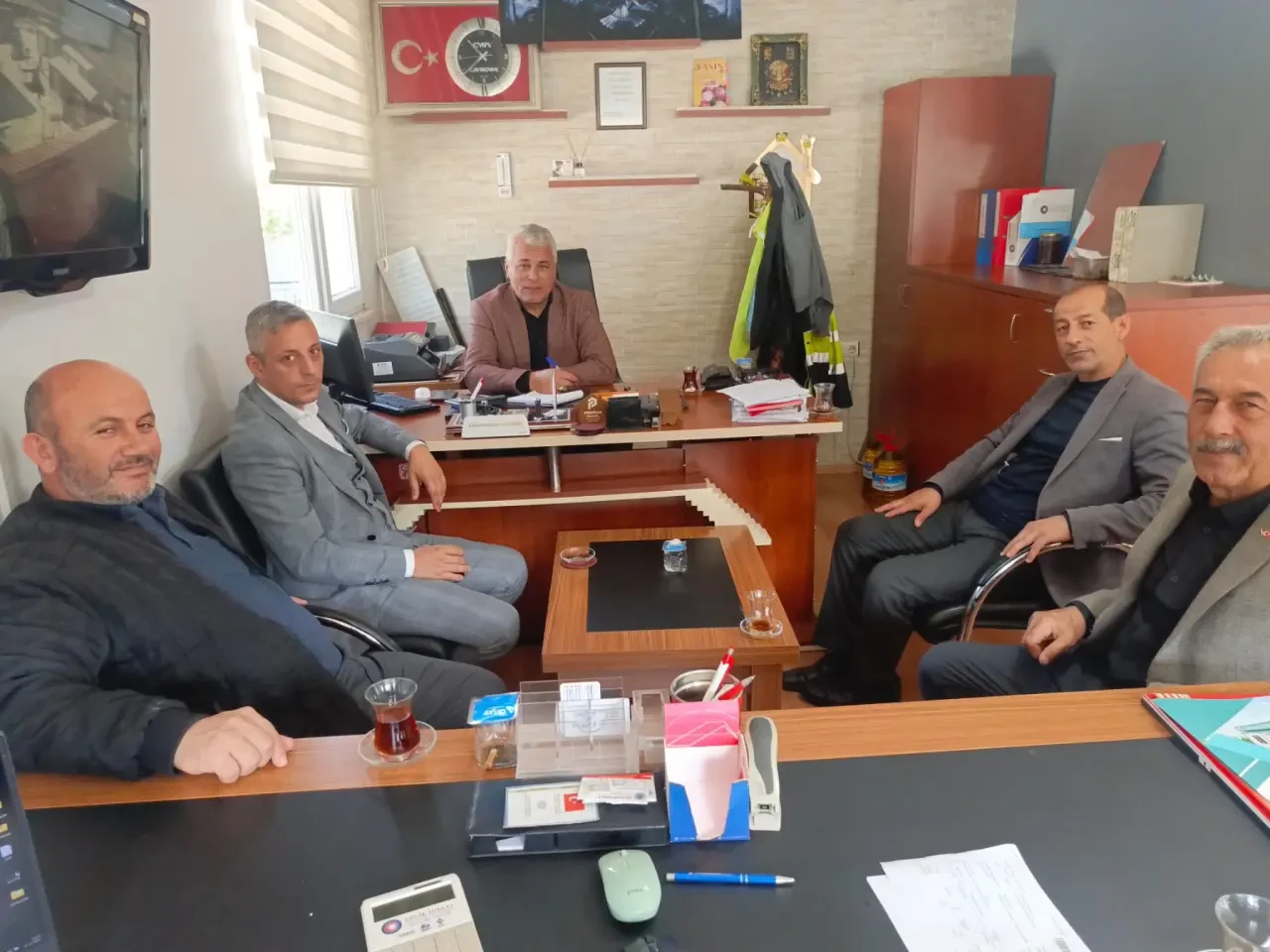 MHP Taşova Teşkilatından Esnaf Ziyareti 3