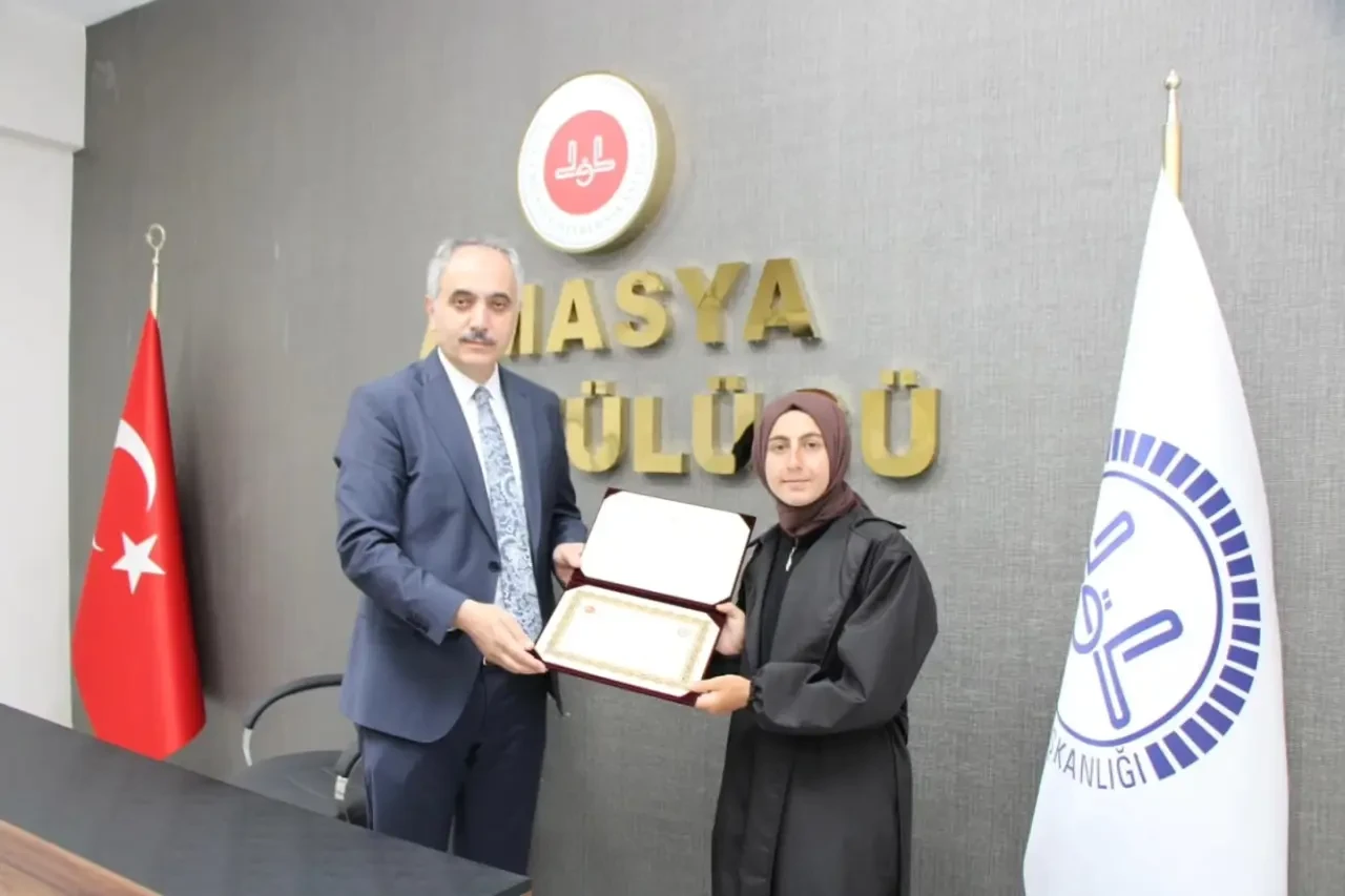 Amasya’da Hafızlık Belgeleri Düzenlenen Törenle Takdim Edildi 2