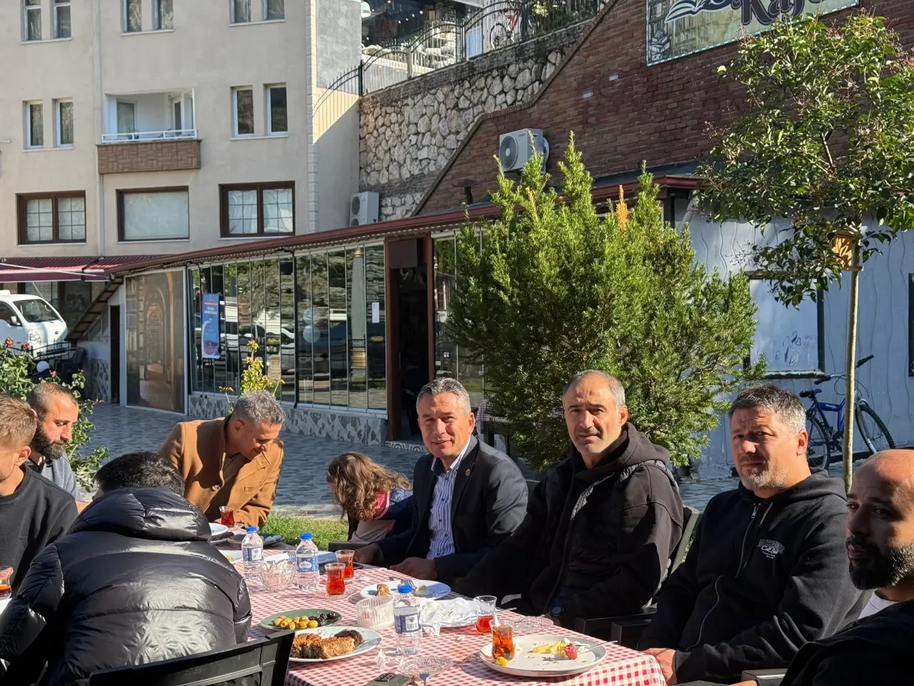 Kitap Kafe’de Birlik Ruhu: Akgül’den Amasyaspor’a Güç Aşısı 1