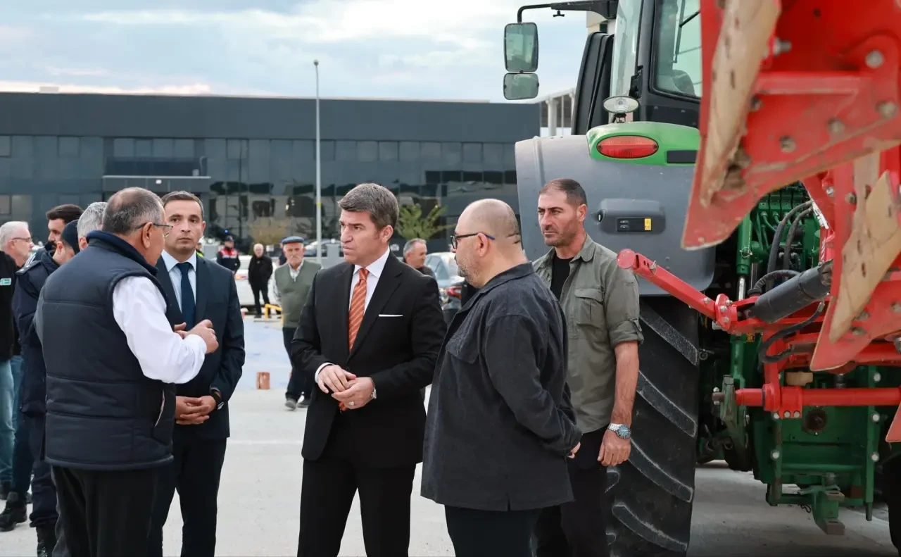 Vali Önder Bakan Merzifon OSB’de Üretim Tesisini İnceledi 3