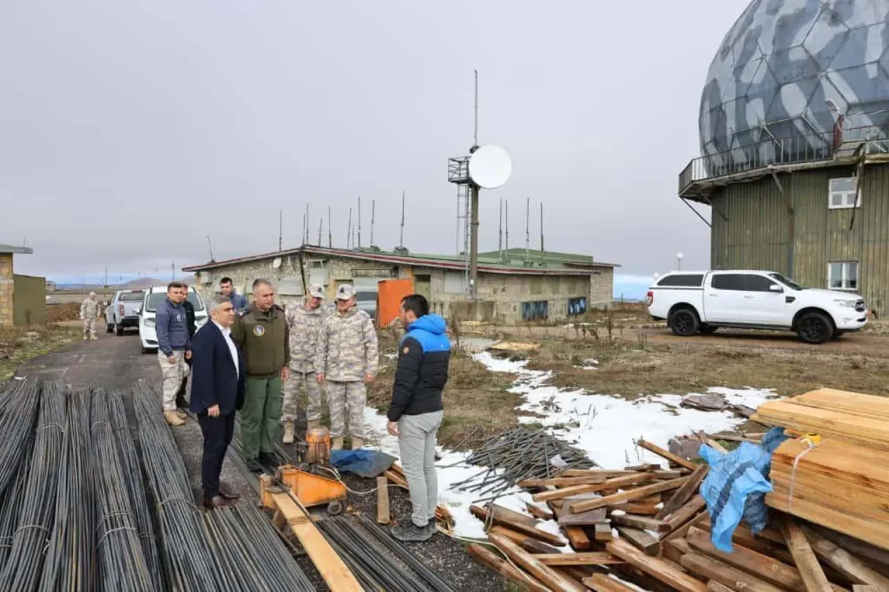 Kaymakam Karaaslan’dan Radar Üssüne Ziyaret 1