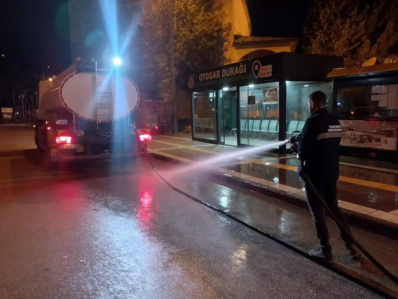 Amasya’da Gece Gündüz Temizlik Mesaisi 3