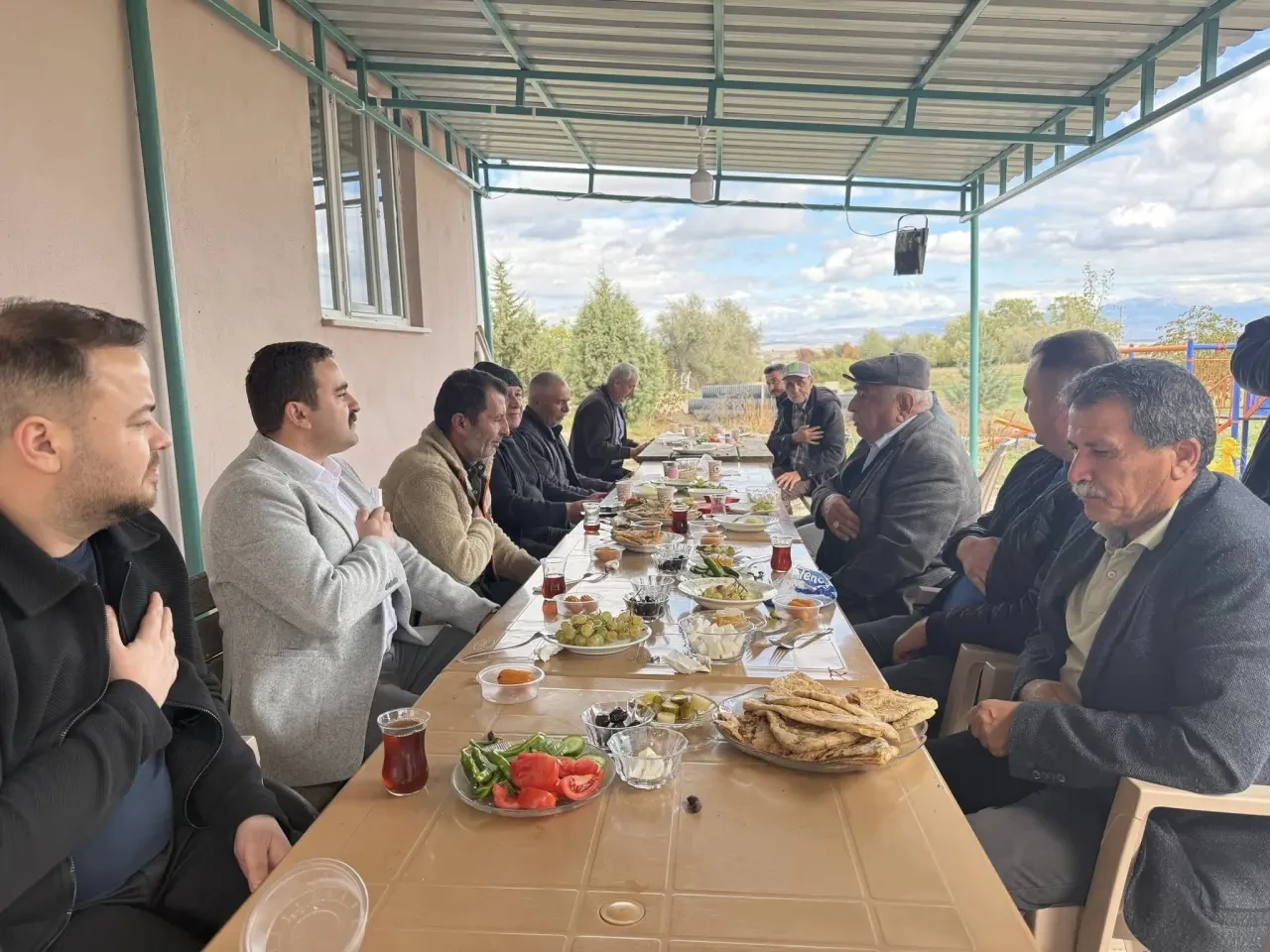 Oymak Köyü’nde Ekmekle Yoğrulan Cumhuriyet Coşkusu 2