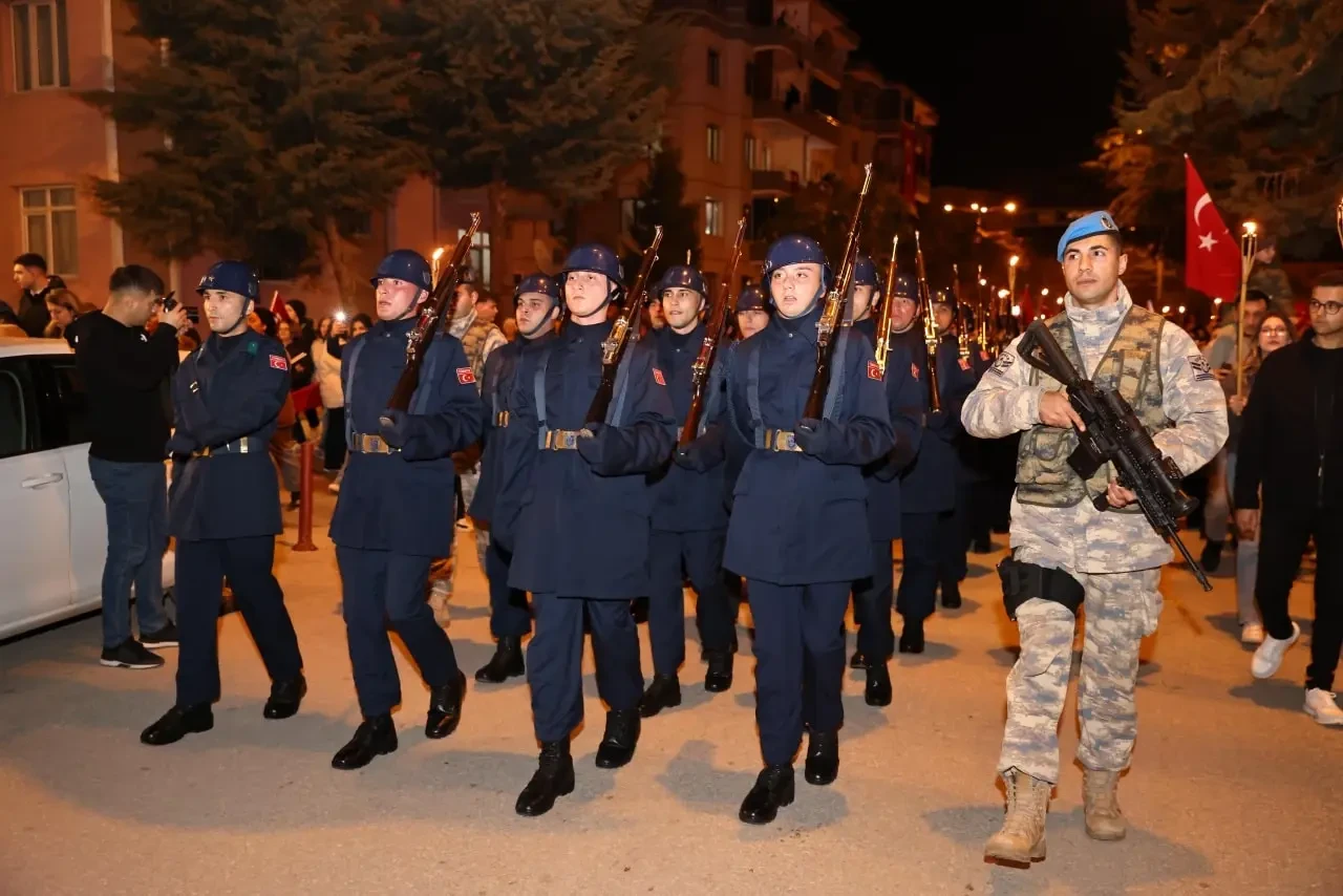 Biriz, Beraberiz, Cumhuriyet’e Sahip Çıkıyoruz 3