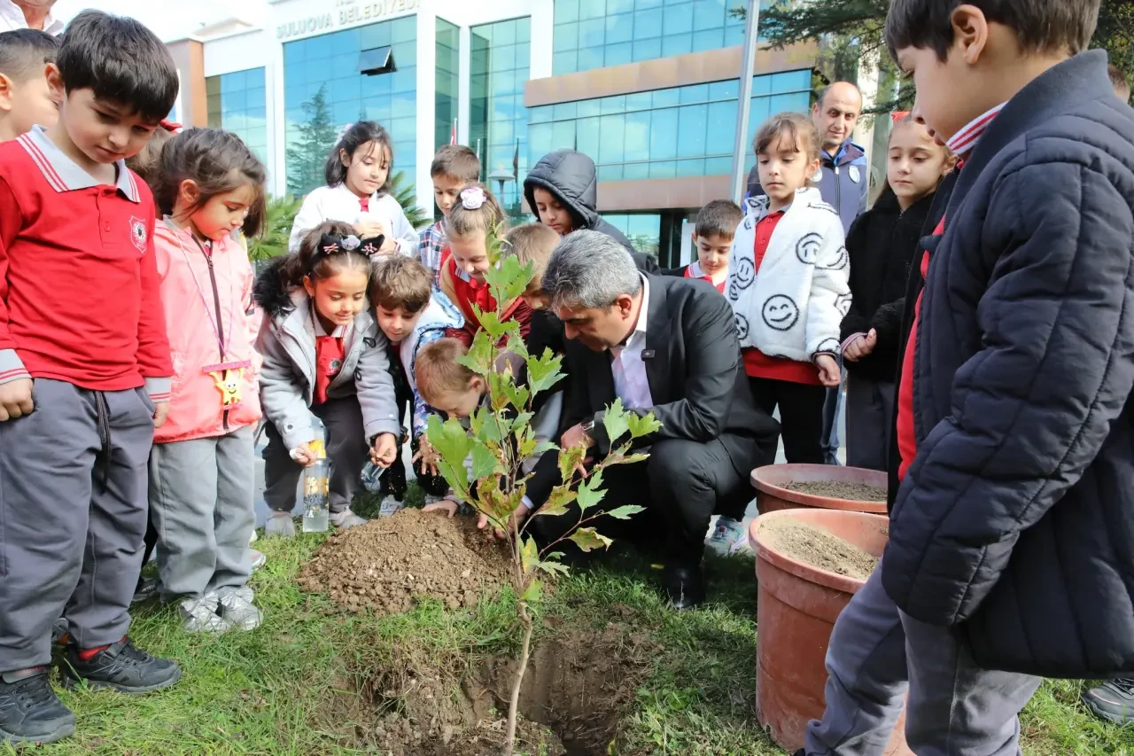 102.yıl anısına 102 Fidan dikimi... 10