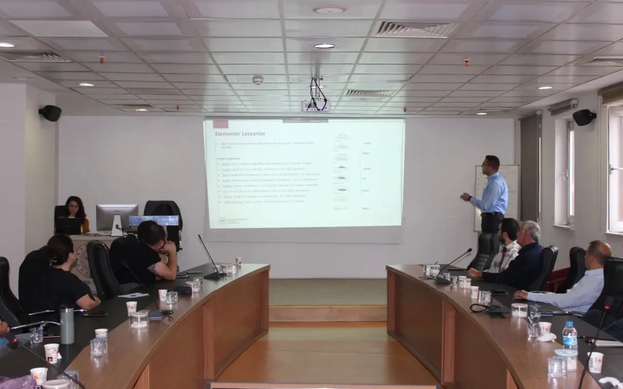 Amasya’da Aile Hekimlerine Deri Hastalıkları Eğitimi 4