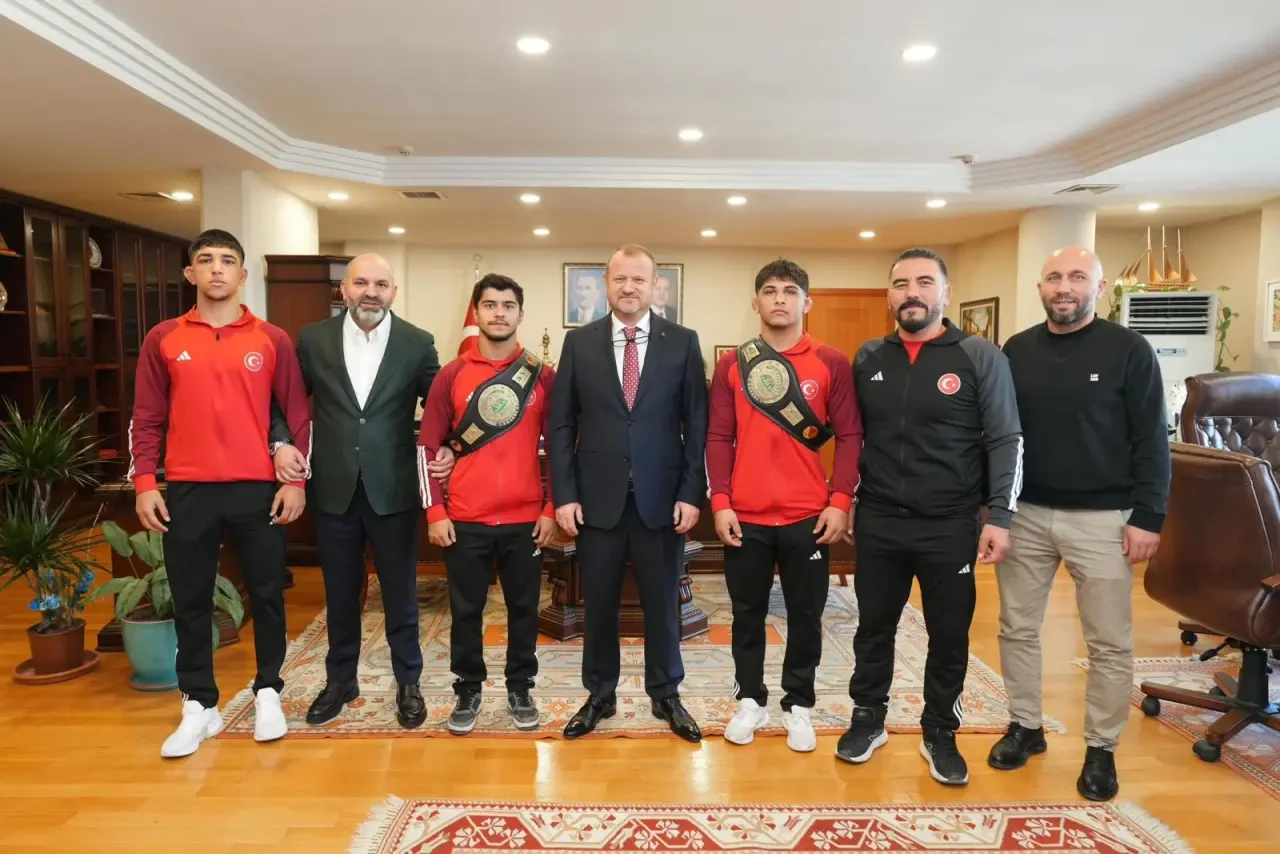 Dünya Şampiyonu Güreşçilerden RTÜK’e Ziyaret 1