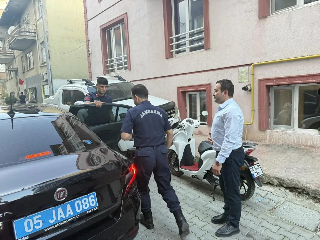 Kökü Dostlukta, Dalları Birlikte Yeşeriyor 2
