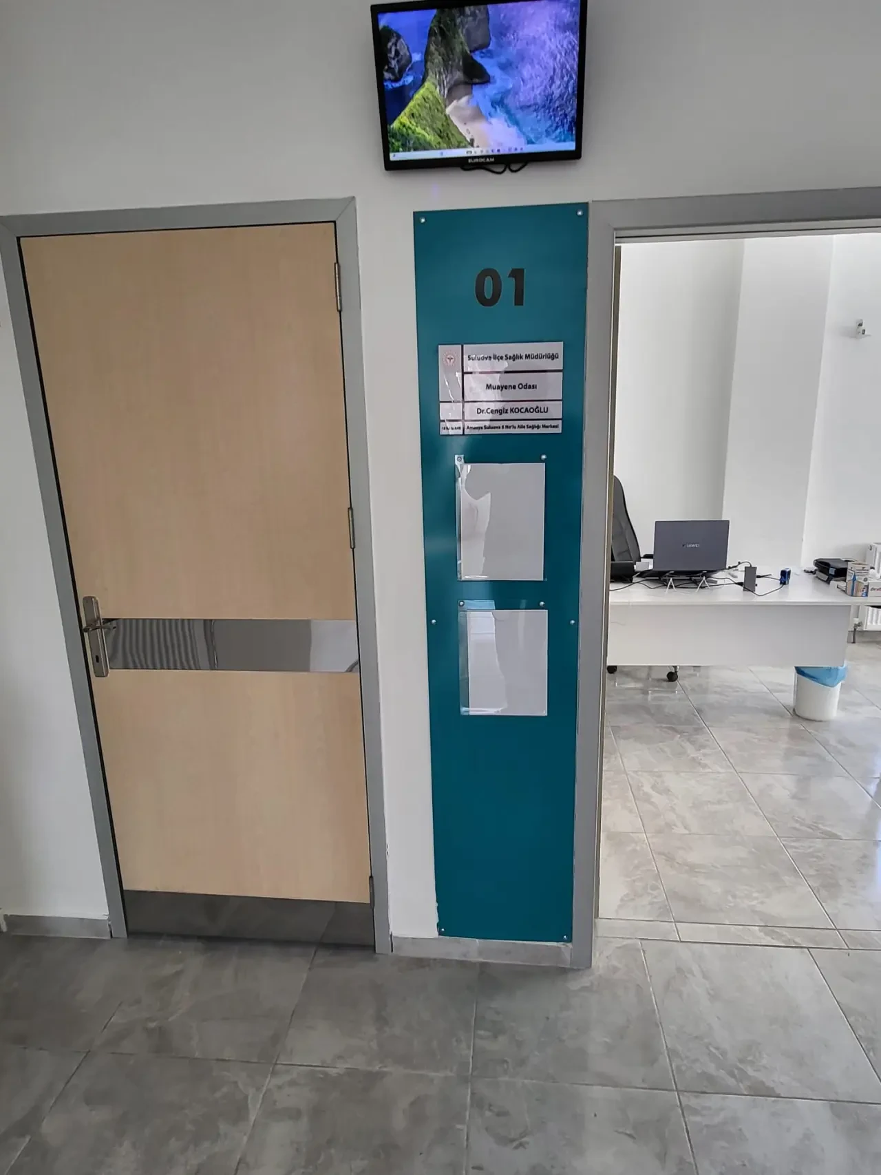 Amasya’da Sağlık Tesislerinde Kurumsal Kimlik Yenileniyor 3