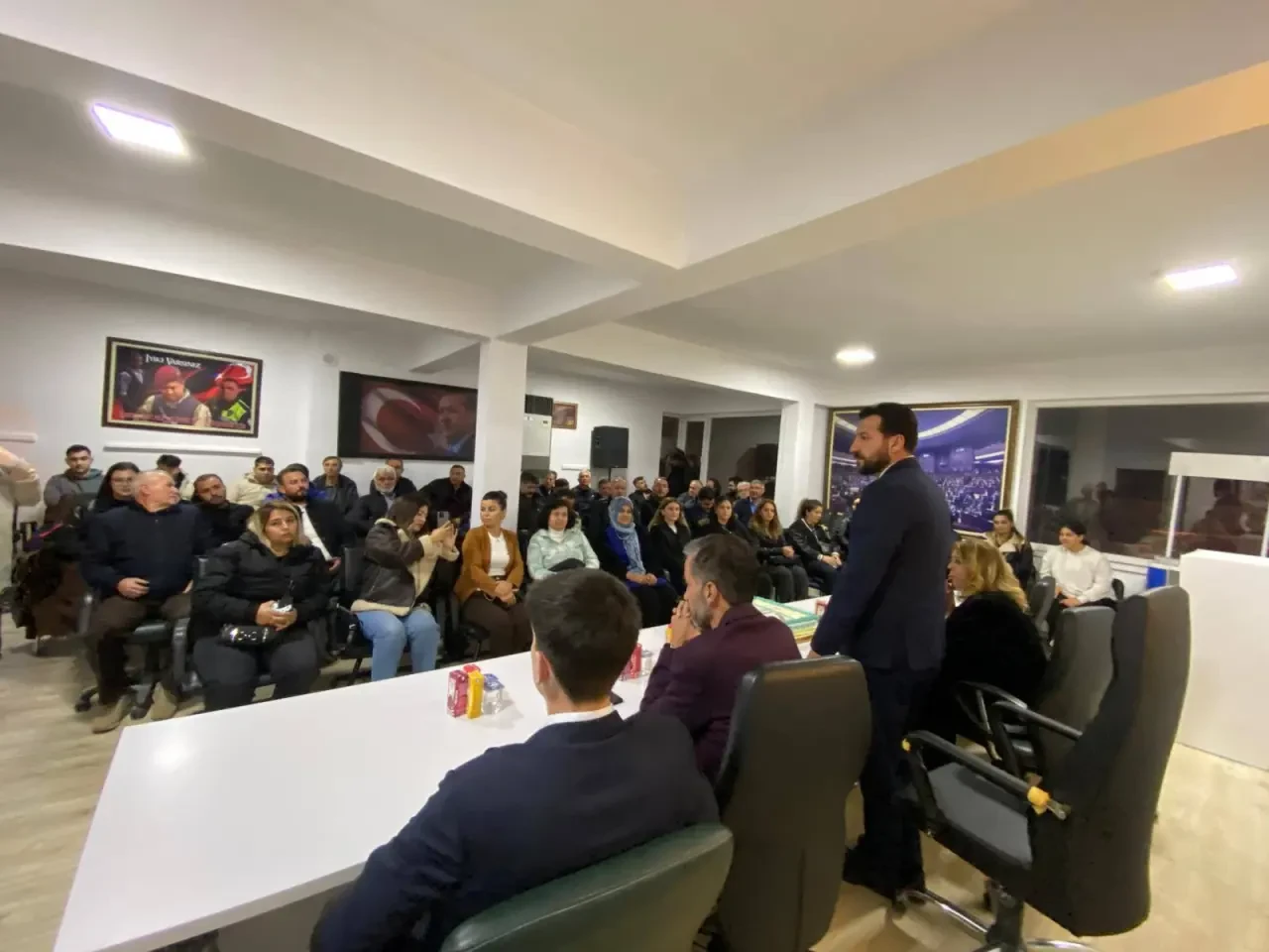 YÖNETİM BİRİNCİ YILINI DEĞERLENDİRDİ 4