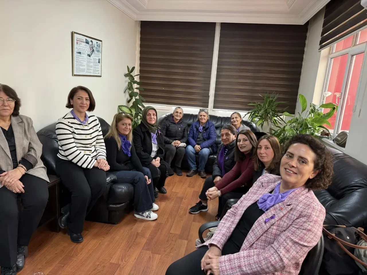 Kadın Kollarından İl Başkanlığına Ziyaret 3