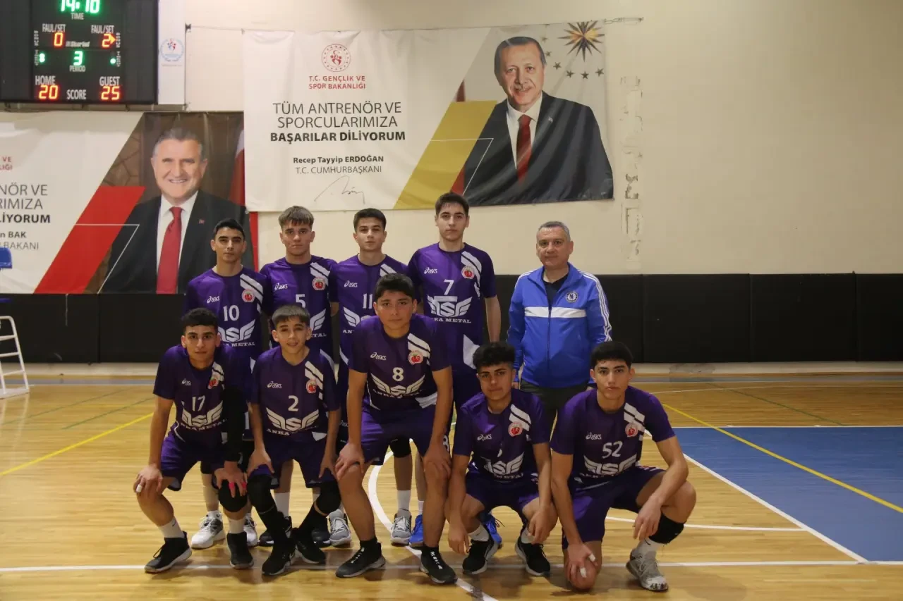 Amasya’da Voleybol Müsabakaları Başladı 6