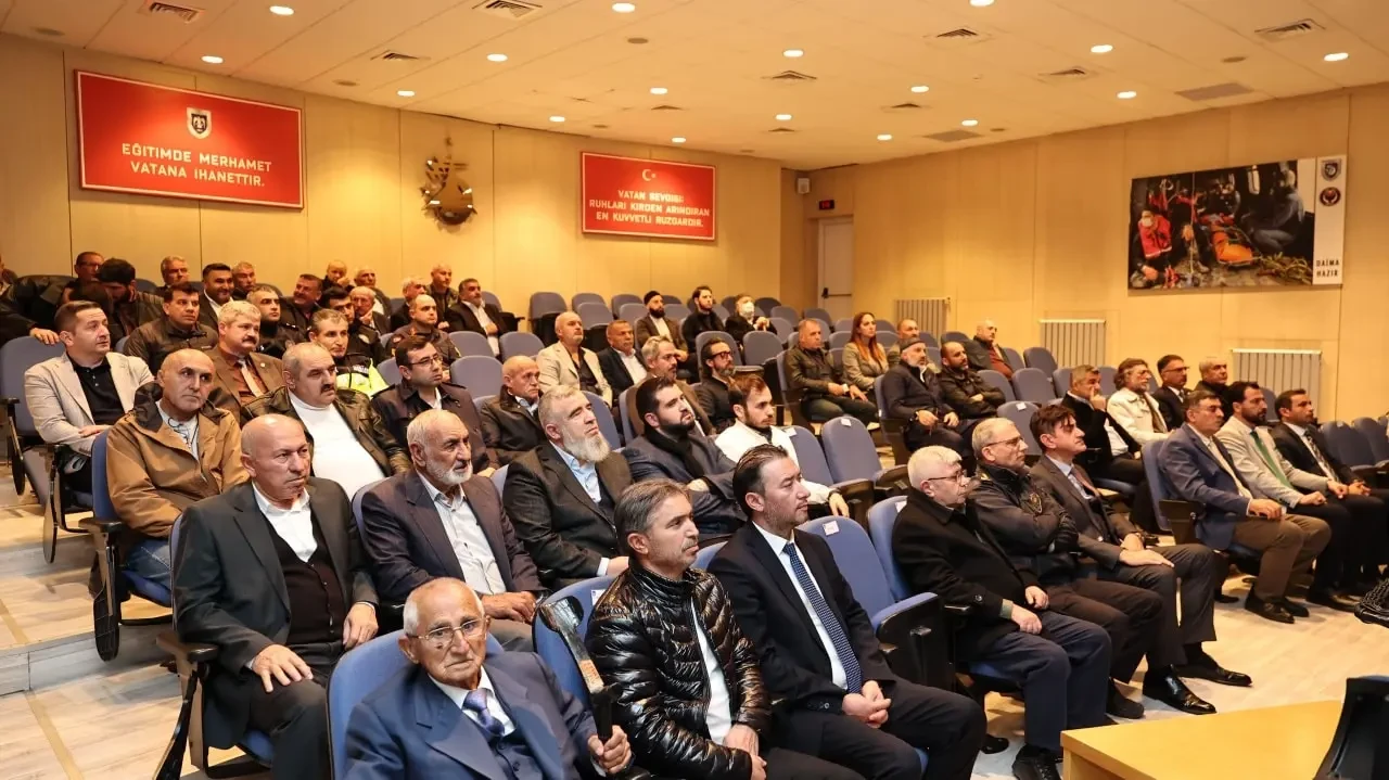 Merzifon’da Mehmetçik Camii'nde İlk İbadet Günü 4