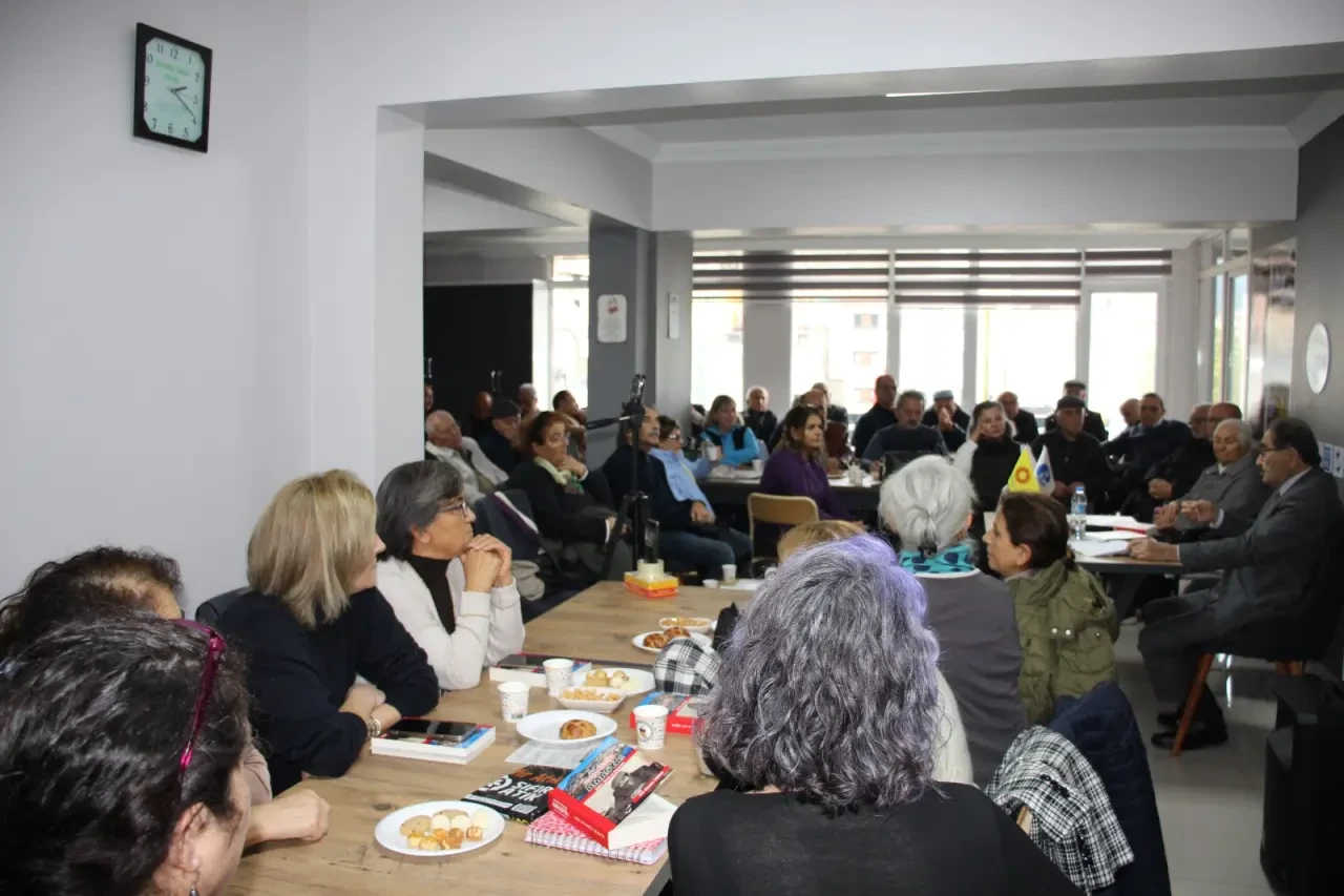 Gündüz Gözüyle Amasya Söyleşi ve İmza Etkinliği 1