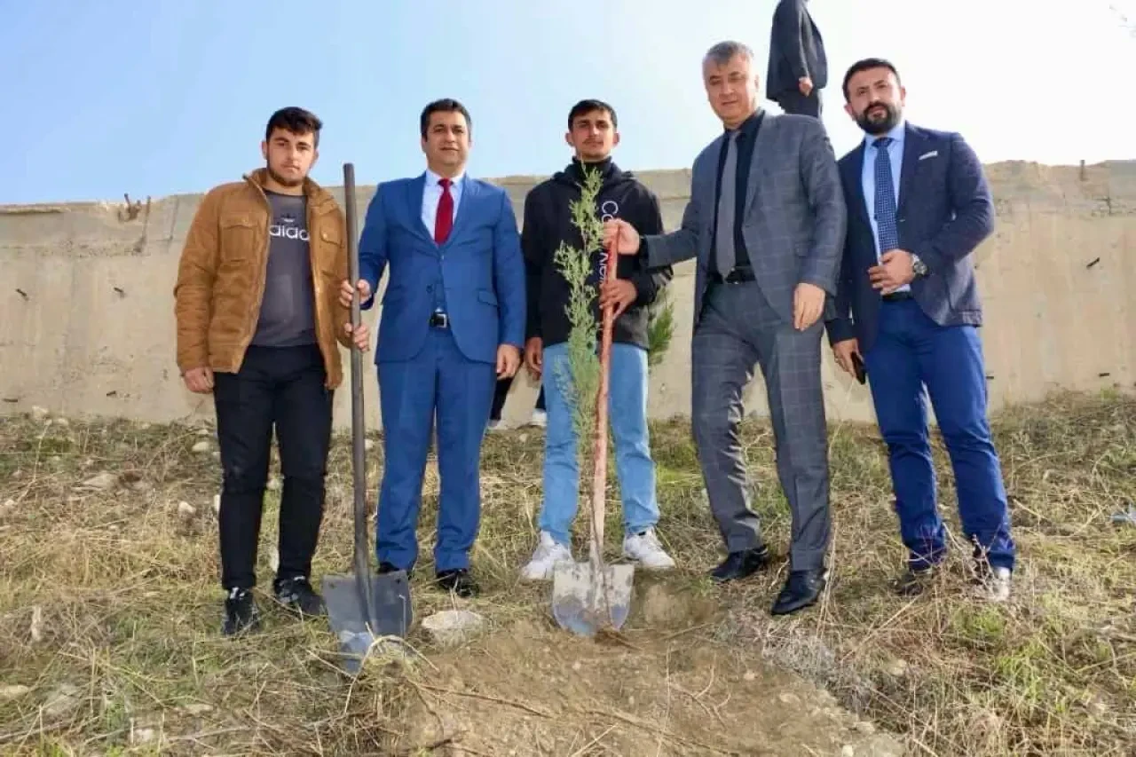 Amasya’da Şehitler İçin Binlerce Nefes Filizlendi 1