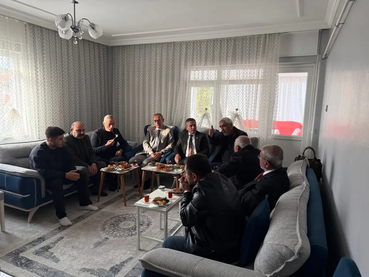 MHP Amasya Teşkilatı Sahada Halkla El Ele 3