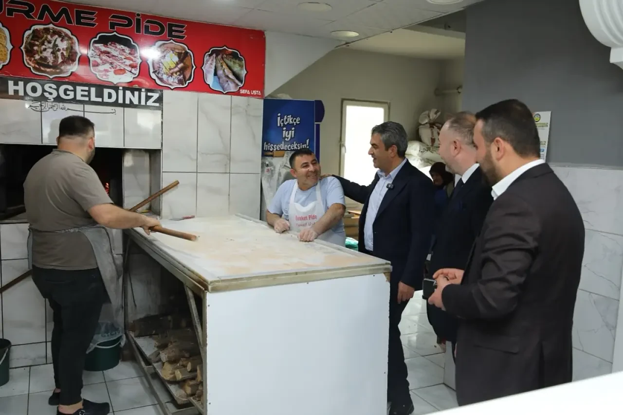 Başkan Uzun Esnafın Yanında 4