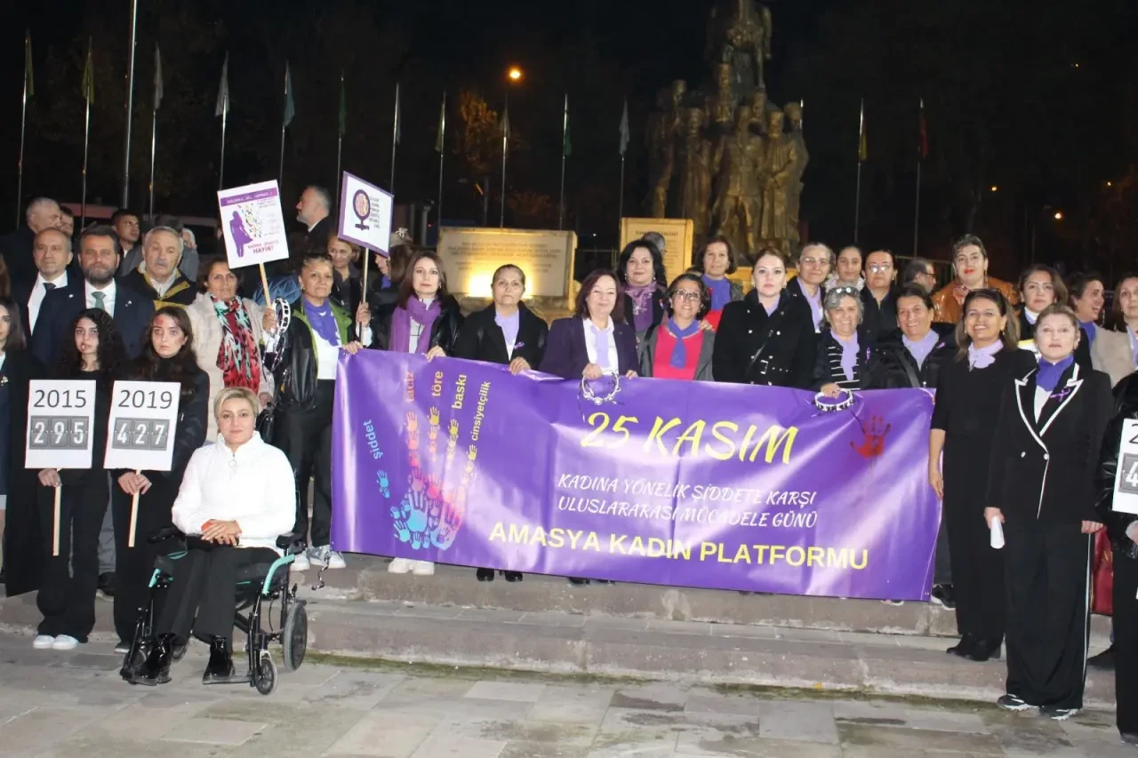 “Susmuyoruz, Korkmuyoruz, İtaat Etmiyoruz” 1