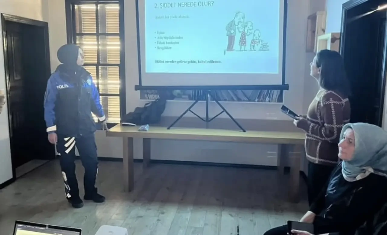 Merzifon Emniyetten Kadınlara Hayati Bilgilendirme 2