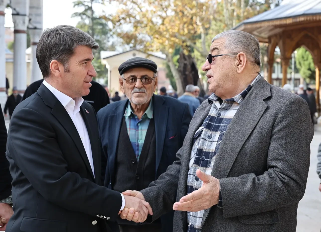 Vali Bakan Tarihi Külliyede Halkla Buluştu! 4