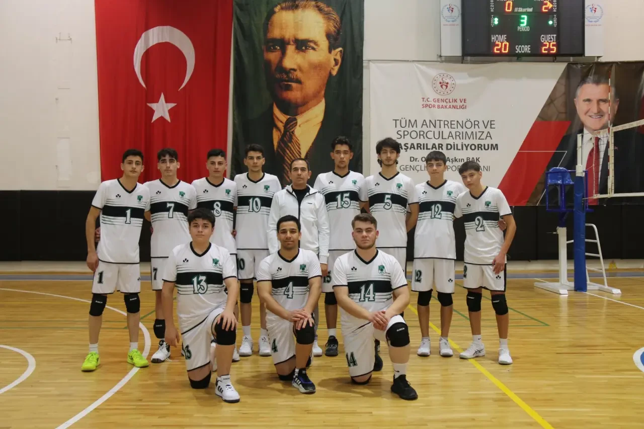 Amasya’da Voleybol Müsabakaları Başladı 7
