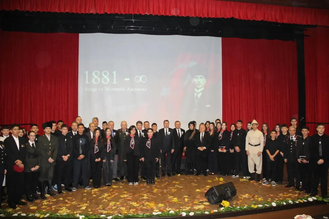 Atatürk’ün 87. Ölüm Yıldönümü Törenle Anıldı 4