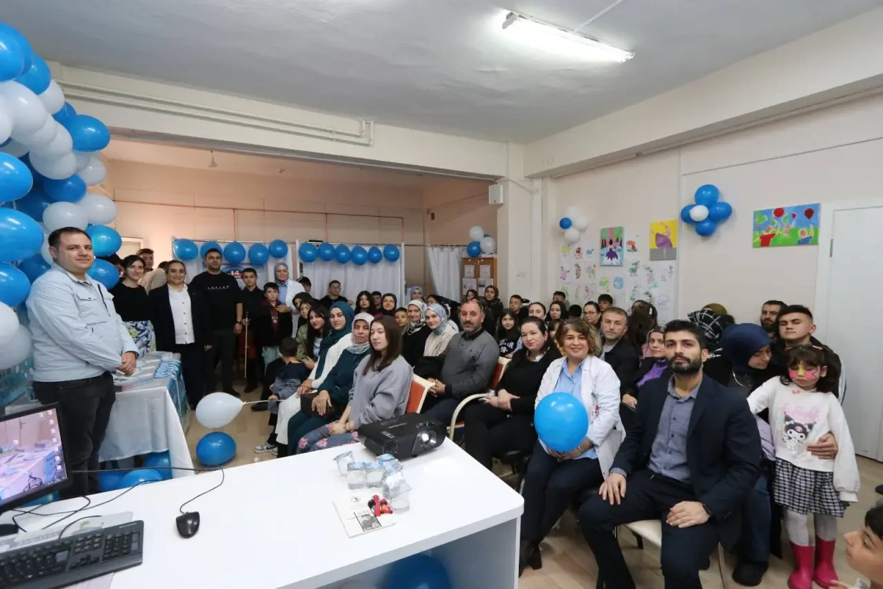 Diyabetli Çocuklara Moral ve Bilgi Desteği 4